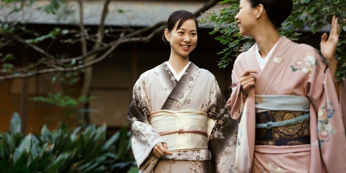 How Traditional Asian Fashion is Shaping Contemporary Style