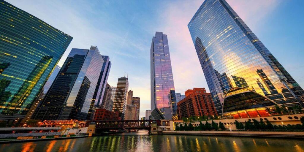Explore Illinois Spring Festivals & Chicago Attractions