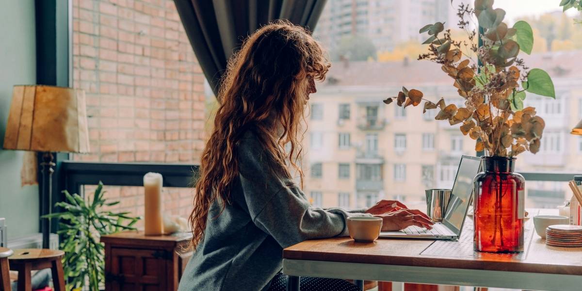 Grow Online Presence with Consistent Blogging Strategies